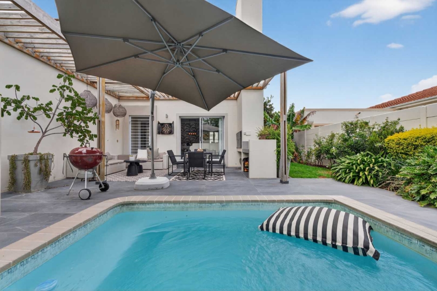 4 Bedroom Property for Sale in Parklands North Western Cape